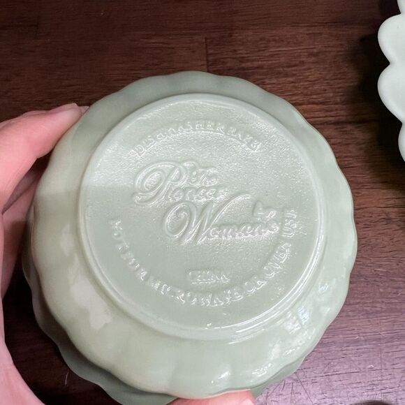 Pioneer Woman Timeless Beauty Jadeite Scalloped 10" 9" 8.5" Plate Bowl Set 4 pcs - Picture 8 of 10